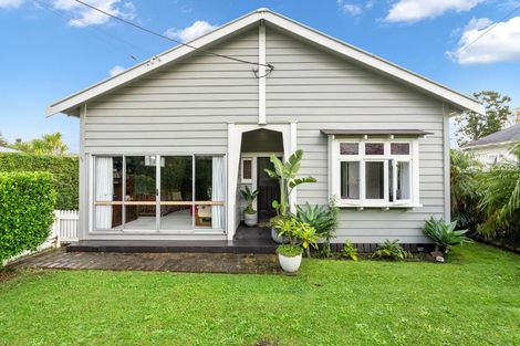Photo of property in 93 Hatea Drive, Regent, Whangarei, 0112