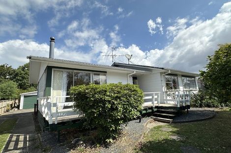 Photo of property in 12 Lynley Place, Pakuranga Heights, Auckland, 2010