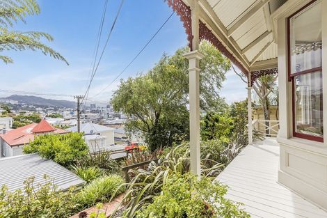 Photo of property in 25 Bidwill Street, Mount Cook, Wellington, 6021