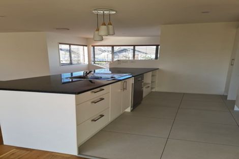 Photo of property in 23 Kotuku Crescent, Takanini, 2112