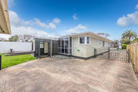 Photo of property in 27 Fuchsia Avenue, Pukete, Hamilton, 3200