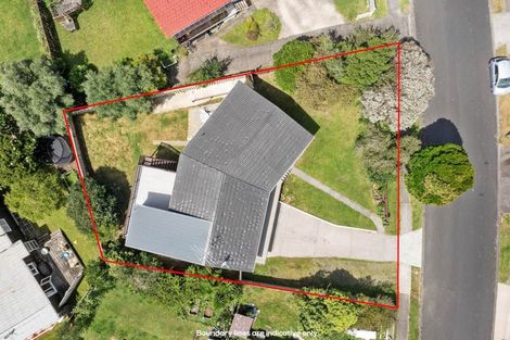 Photo of property in 21 La Trobe Street, Pakuranga Heights, Auckland, 2010