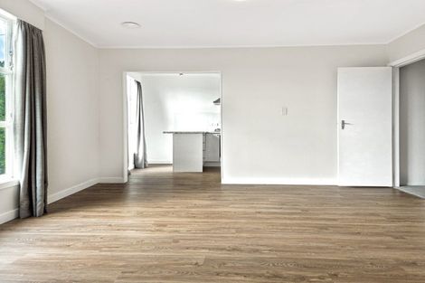 Photo of property in 10 Voltaire Street, Karori, Wellington, 6012