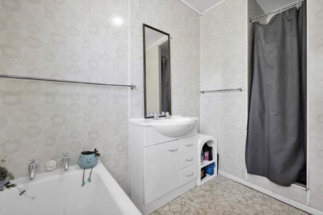 Photo of property in 42 Puriri Street, Hawera, 4610