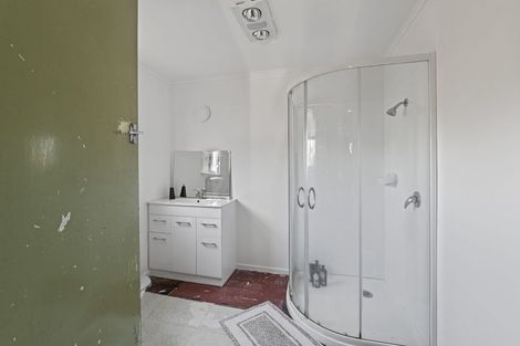 Photo of property in 16 Castle Street, Eltham, 4322