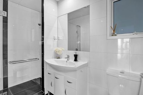 Photo of property in 1/14 Findlay Street, Moturoa, New Plymouth, 4310