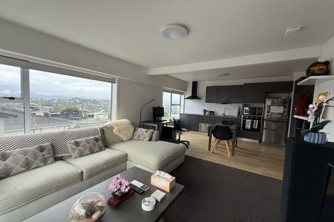 Photo of property in 12/32u Akaroa Drive, Maupuia, Wellington, 6022
