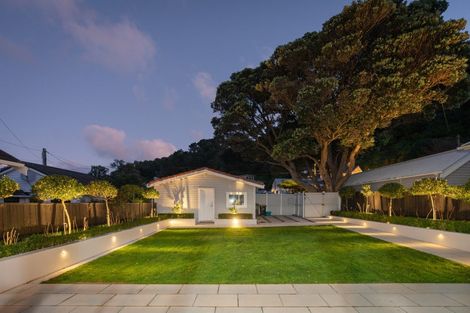 Photo of property in 17 Ludlam Street, Seatoun, Wellington, 6022