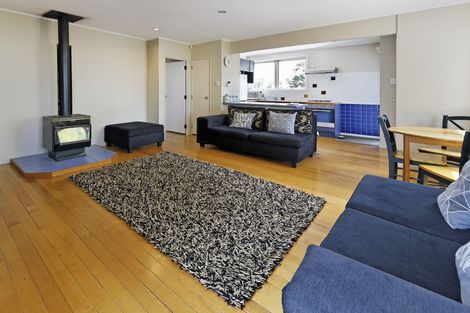 Photo of property in 103 Konini Road, Titirangi, Auckland, 0604