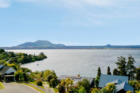 Photo of property in 23 Ewing Grove, Acacia Bay, Taupo, 3330