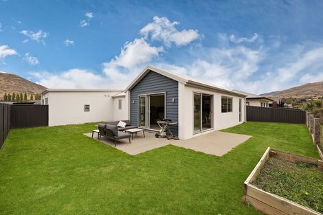 Photo of property in 39 Walton Way, Lower Shotover, Queenstown, 9304