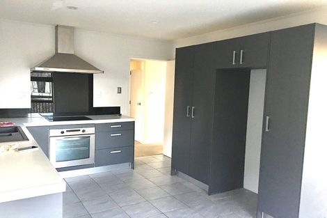 Photo of property in 84 Keegan Drive, Massey, Auckland, 0614