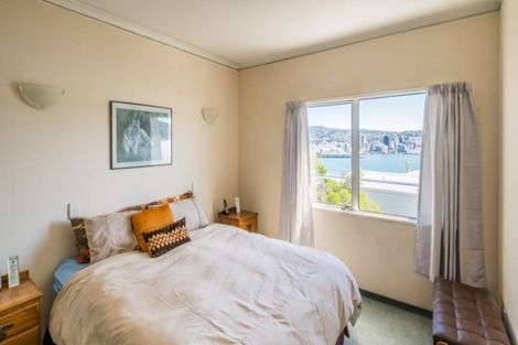 Photo of property in 2u6 Grafton Road, Roseneath, Wellington, 6011