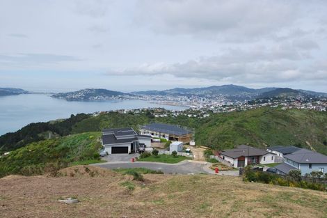 Photo of property in 11 Grumman Lane, Newlands, Wellington, 6037