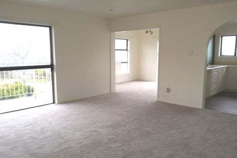 Photo of property in 10u9 Hunter Street, Hamilton Lake, Hamilton, 3204