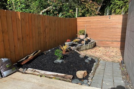 Photo of property in 1/18 Glenwood Avenue, Birkenhead, Auckland, 0626