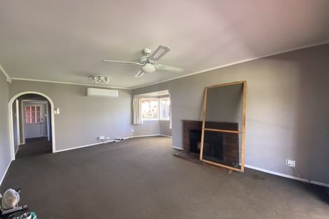 Photo of property in 80 Lynwood Road, New Lynn, Auckland, 0600