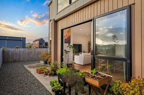 Photo of property in 120 Waekahu Road, Westgate, Auckland, 0814