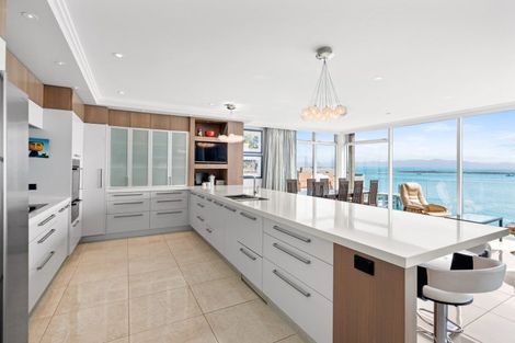 Photo of property in Quay Apartments Tower 2, 206/283 Wakefield Quay, Stepneyville, Nelson, 7010