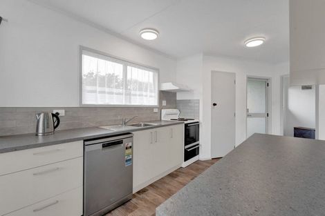 Photo of property in 14 Acacia Place, Bell Block, New Plymouth, 4312