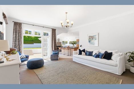 Photo of property in 15 Lucknow Terrace, Khandallah, Wellington, 6035