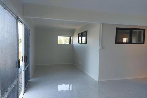 Photo of property in 34 Preston Avenue, Henderson, Auckland, 0610