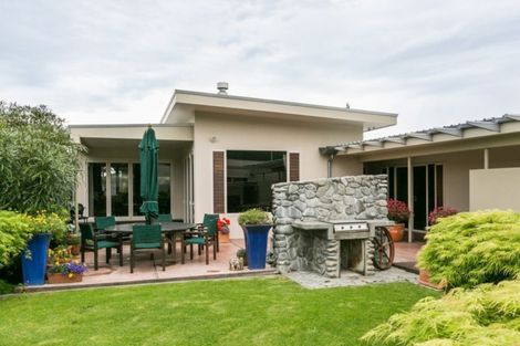 Photo of property in 305 Church Road, Greenmeadows, Napier, 4112