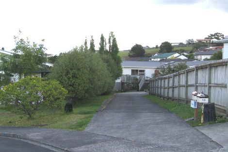 Photo of property in 15 Worthington Place, West Harbour, Auckland, 0618