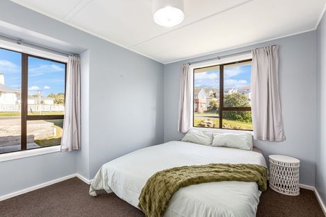Photo of property in 1 Stephen Street, Johnsonville, Wellington, 6037