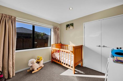 Photo of property in 12 Nikau Place, Hawera, 4610