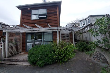 Photo of property in 2u1 Malcolm Lane, Thorndon, Wellington, 6011