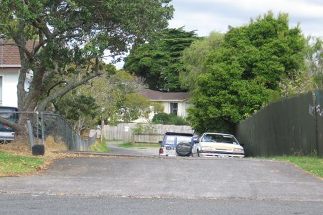 Photo of property in 2/24 Kelman Road, Kelston, Auckland, 0602