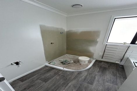 Photo of property in 42 Evergreen Parade, Rosehill, 2113