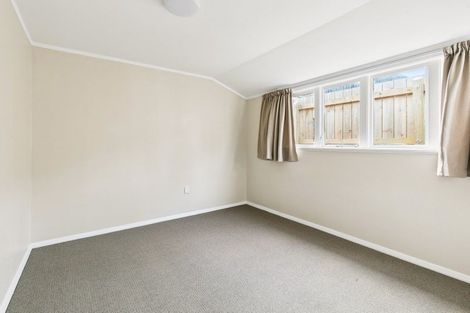 Photo of property in 42 Victory Avenue, Karori, Wellington, 6012