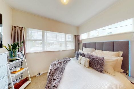 Photo of property in 1/2 Reading Street, Wainuiomata, Lower Hutt, 5014