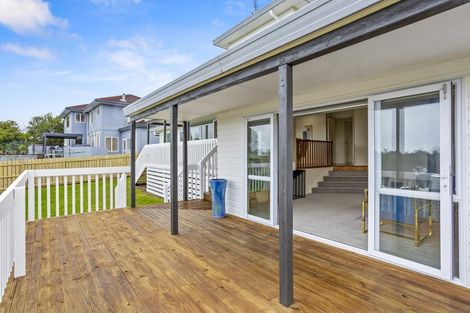 Photo of property in 16 Alec Craig Way, Gulf Harbour, Whangaparaoa, 0930