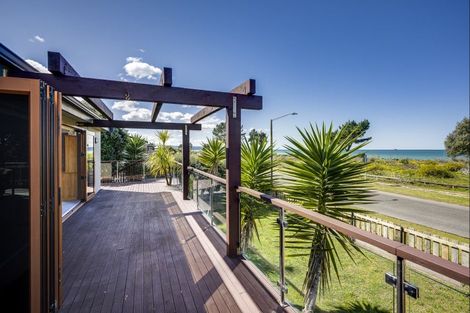 Photo of property in 54 Le Quesne Road, Bay View, Napier, 4104