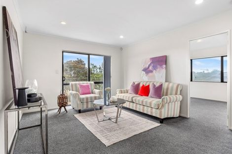 Photo of property in 16 Innisowen Place, Flat Bush, Auckland, 2019
