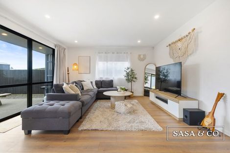Photo of property in 17c Cessna Crescent, Mangere, Auckland, 2022