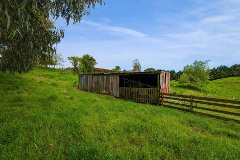 Photo of property in 275 Henwood Road, Paraite, New Plymouth, 4372