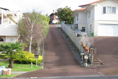 Photo of property in 2/16 Spears Place, Botany Downs, Auckland, 2010
