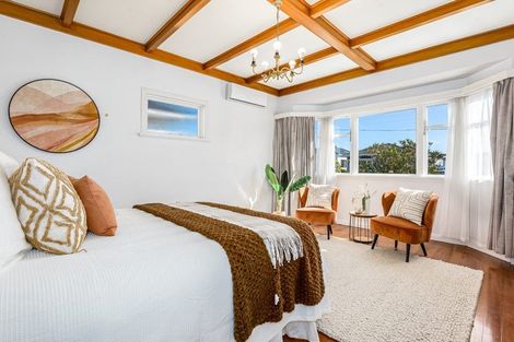 Photo of property in 23 Glamis Avenue, Strathmore Park, Wellington, 6022