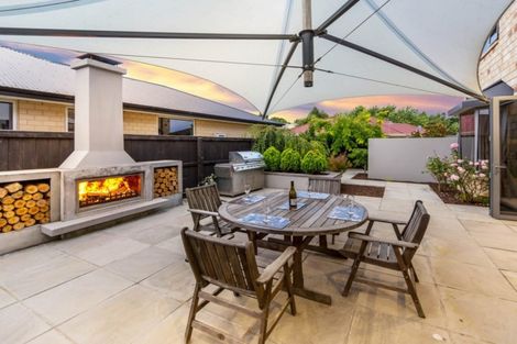 Photo of property in 15 Breton Close, Northwood, Christchurch, 8051