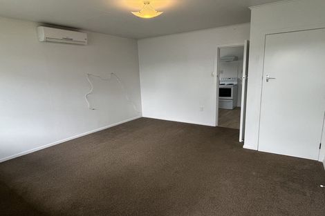 Photo of property in 35 Mcgiffert Street, Palmerston North, 4410