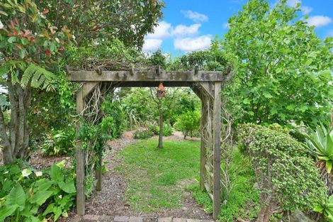 Photo of property in 535 Peak Road, Helensville, 0875