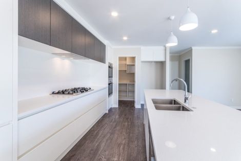 Photo of property in 18 Leebank Crescent, Riverhead, 0820