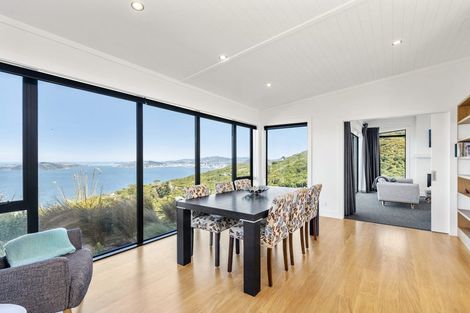 Photo of property in 17 Promontory Crescent, Newlands, Wellington, 6037