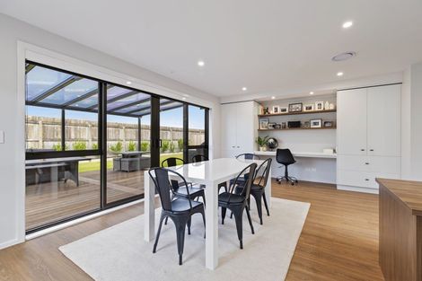 Photo of property in 68 Freedom Drive, Kelvin Grove, Palmerston North, 4414