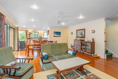 Photo of property in 19 Martin Place, Cooks Beach, Whitianga, 3591