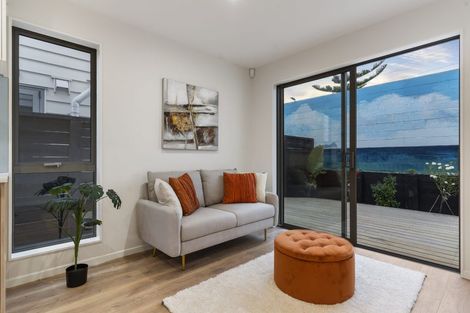 Photo of property in 1d Stottholm Road, Titirangi, Auckland, 0604